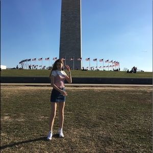 Meet your Posher, April